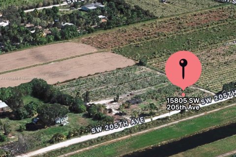 Propiedad comercial en venta en Miami, Florida № 2012301 - foto 3