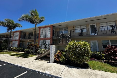 Copropriété à vendre à Fort Lauderdale, Floride: 1 chambre, 55.74 m2 № 1790918 - photo 1