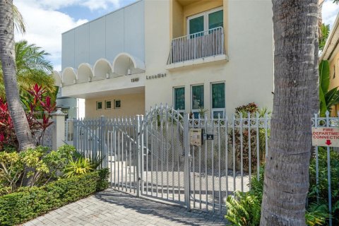 Condominio en venta en Miami Beach, Florida, 2 dormitorios, 111.48 m2 № 1705590 - foto 12