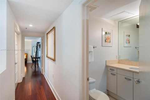 Condominio en venta en Miami Beach, Florida, 2 dormitorios, 111.48 m2 № 1705590 - foto 19