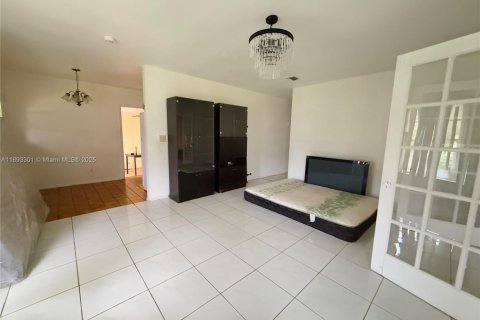 Villa ou maison à vendre à Lauderhill, Floride: 3 chambres, 124.3 m2 № 1945936 - photo 10