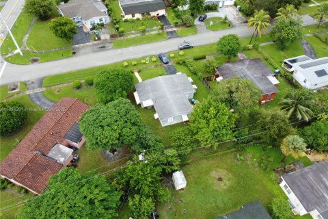 Villa ou maison à vendre à Lauderhill, Floride: 3 chambres, 124.3 m2 № 1945936 - photo 16