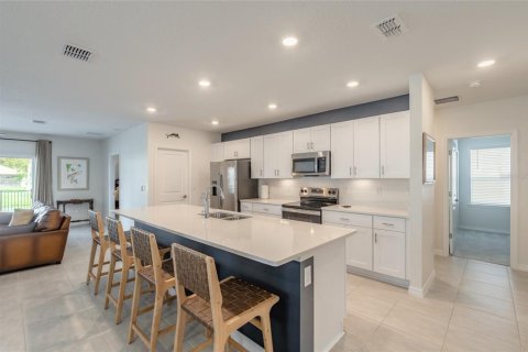 Villa ou maison à vendre à Edgewater, Floride: 4 chambres, 193.7 m2 № 2398719 - photo 9