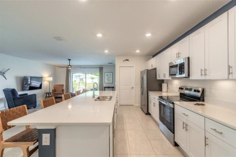 Villa ou maison à vendre à Edgewater, Floride: 4 chambres, 193.7 m2 № 2398719 - photo 10