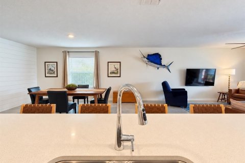 Villa ou maison à vendre à Edgewater, Floride: 4 chambres, 193.7 m2 № 2398719 - photo 15