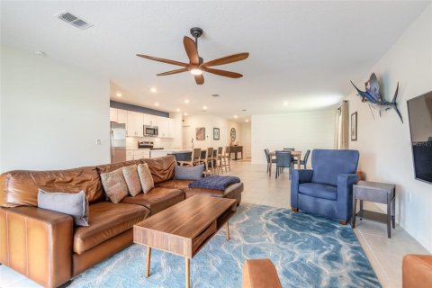Villa ou maison à vendre à Edgewater, Floride: 4 chambres, 193.7 m2 № 2398719 - photo 22