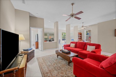 House in Jupiter, Florida 3 bedrooms, 183.48 sq.m. № 2089612 - photo 8