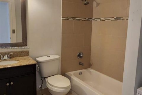 Купить кондоминиум в Санрайз, Флорида 2 спальни, 70.61м2, № 1973459 - фото 13