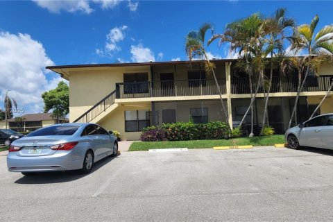 Купить кондоминиум в Санрайз, Флорида 2 спальни, 70.61м2, № 1973459 - фото 20