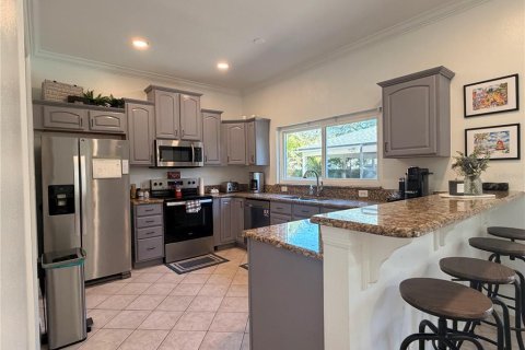 Villa ou maison à louer à Tampa, Floride: 3 chambres, 178.37 m2 № 2430491 - photo 7