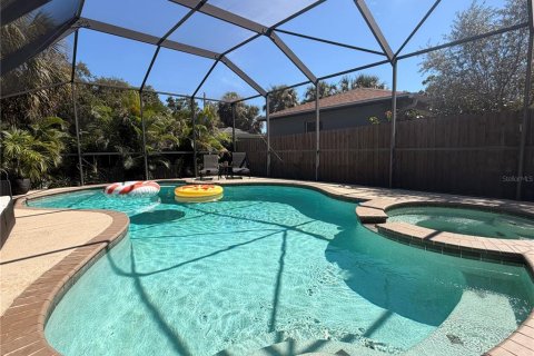 Villa ou maison à louer à Tampa, Floride: 3 chambres, 178.37 m2 № 2430491 - photo 11