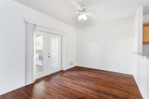 Townhouse in Riverview, Florida 2 bedrooms, 126.35 sq.m. № 2400345 - photo 12