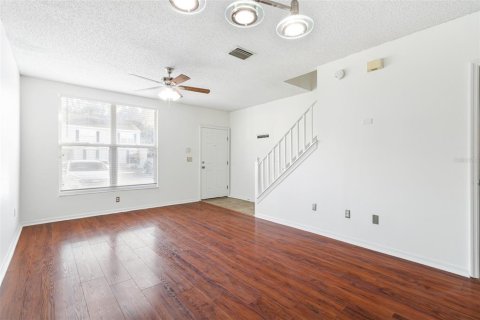 Townhouse in Riverview, Florida 2 bedrooms, 126.35 sq.m. № 2400345 - photo 4