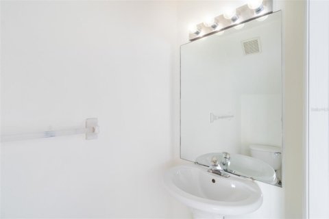 Townhouse in Riverview, Florida 2 bedrooms, 126.35 sq.m. № 2400345 - photo 14