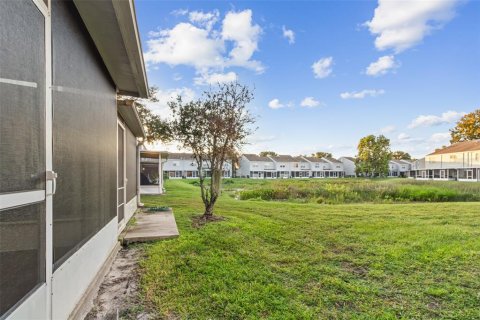 Townhouse in Riverview, Florida 2 bedrooms, 126.35 sq.m. № 2400345 - photo 28