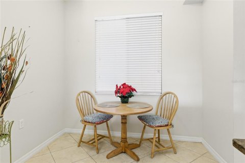 Condo in Bradenton, Florida, 2 bedrooms № 2166318 - photo 10