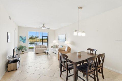 Condo in Bradenton, Florida, 2 bedrooms № 2166318 - photo 3