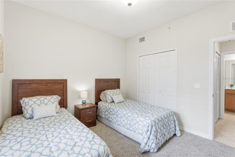Condo in Bradenton, Florida, 2 bedrooms № 2166318 - photo 17