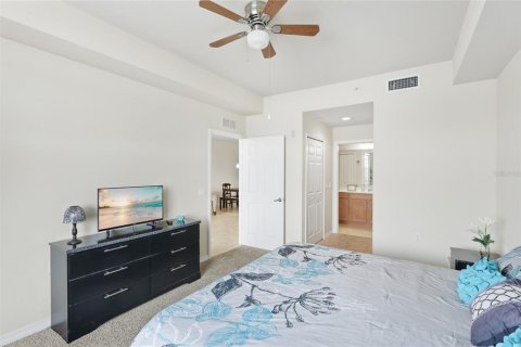 Condo in Bradenton, Florida, 2 bedrooms № 2166318 - photo 15