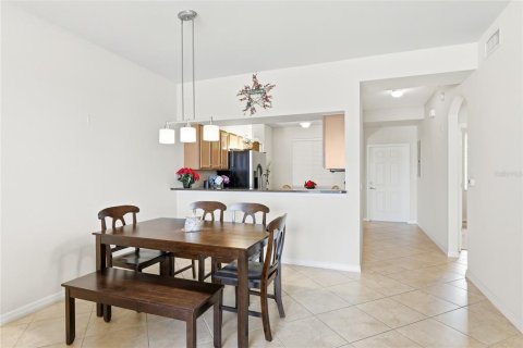Condo in Bradenton, Florida, 2 bedrooms № 2166318 - photo 8