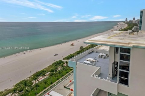 Condo in Miami Beach, Florida, 2 bedrooms  № 1861920 - photo 3
