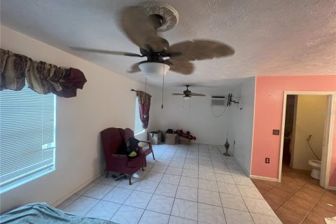 Casa en venta en Winter Haven, Florida, 3 dormitorios, 165.92 m2 № 1865902 - foto 11