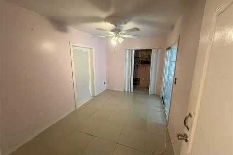 Casa en venta en Winter Haven, Florida, 3 dormitorios, 165.92 m2 № 1865902 - foto 12