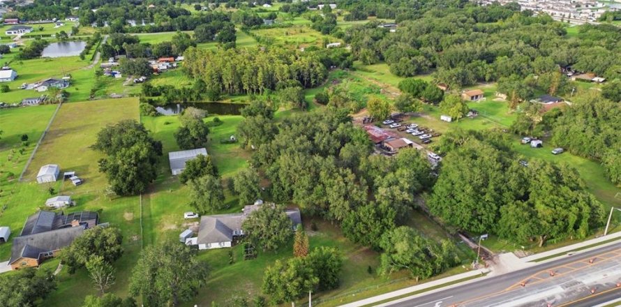 Terrain à Kissimmee, Floride № 2414999
