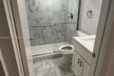 Condominio en alquiler en Coral Springs, Florida, 2 dormitorios, 90.58 m2 № 2055457 - foto 9