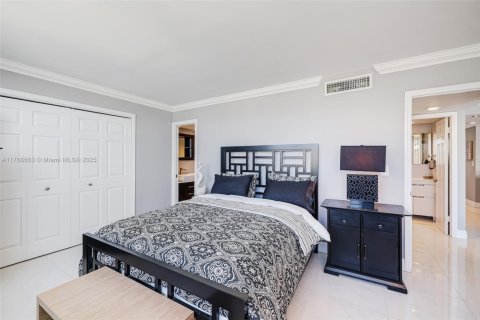 Condominio en venta en Miami Beach, Florida, 1 dormitorio, 79.43 m2 № 1691190 - foto 23