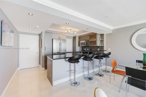 Condominio en venta en Miami Beach, Florida, 1 dormitorio, 79.43 m2 № 1691190 - foto 6