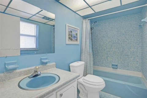 Condo in Fort Lauderdale, Florida, 1 bedroom  № 1711355 - photo 9