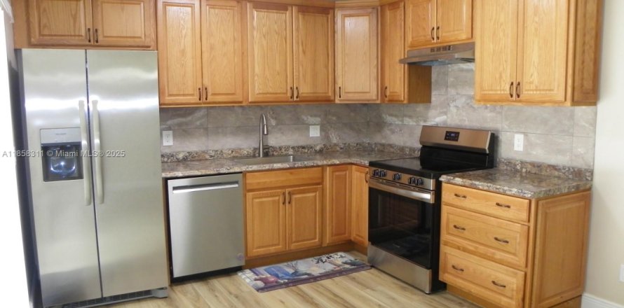 Touwnhouse à Cooper City, Floride 2 chambres, 117.43 m2 № 1886516