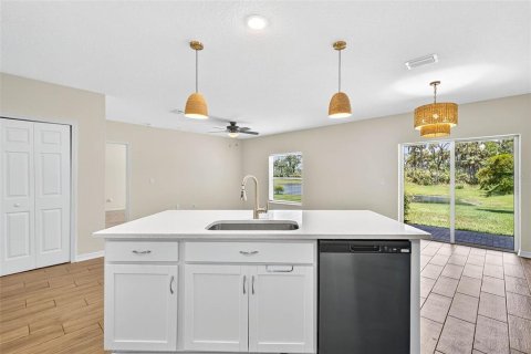 Villa ou maison à louer à Palmetto, Floride: 3 chambres, 131.92 m2 № 2100586 - photo 9