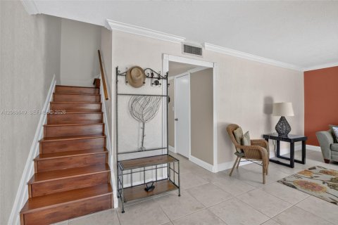 Townhouse in Sunrise, Florida 3 bedrooms, 125.7 sq.m. № 2302084 - photo 8