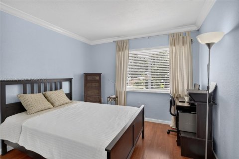 Townhouse in Sunrise, Florida 3 bedrooms, 125.7 sq.m. № 2302084 - photo 28