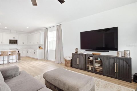 Casa en venta en Apopka, Florida, 3 dormitorios, 204.66 m2 № 2386358 - foto 8