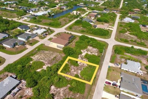 Terreno en Port Charlotte, Florida № 2165555