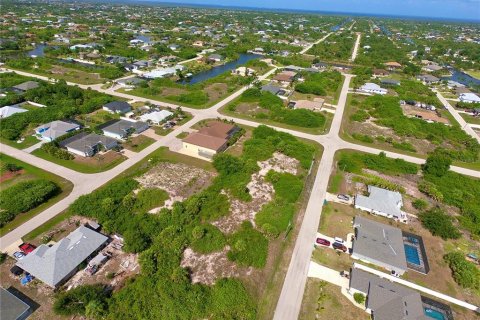 Terreno en venta en Port Charlotte, Florida № 2165555 - foto 4