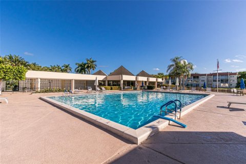 Copropriété à vendre à Sunrise, Floride: 2 chambres, 78.97 m2 № 2025095 - photo 16