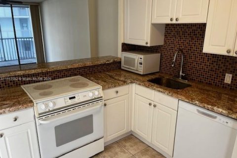 Copropriété à vendre à Aventura, Floride: 1 chambre, 68.84 m2 № 1974477 - photo 13