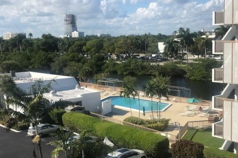 Copropriété à vendre à Aventura, Floride: 1 chambre, 68.84 m2 № 1974477 - photo 29