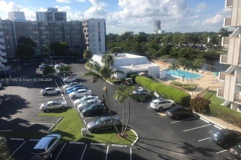 Copropriété à vendre à Aventura, Floride: 1 chambre, 68.84 m2 № 1974477 - photo 30