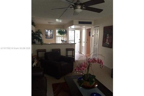 Copropriété à vendre à Aventura, Floride: 1 chambre, 68.84 m2 № 1974477 - photo 11