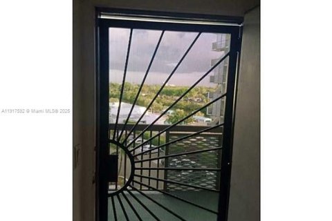 Copropriété à vendre à Aventura, Floride: 1 chambre, 68.84 m2 № 1974477 - photo 6