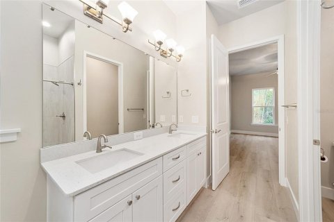 Купить виллу или дом в Ньюбери, Флорида 9 комнат, 145.67м2, № 1542847 - фото 12
