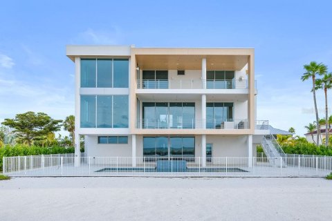House in Longboat Key, Florida 4 bedrooms, 614.64 sq.m. № 2096218 - photo 6