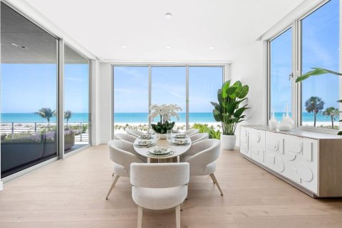 House in Longboat Key, Florida 4 bedrooms, 614.64 sq.m. № 2096218 - photo 15