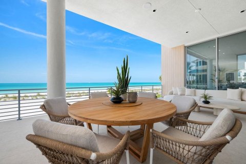 House in Longboat Key, Florida 4 bedrooms, 614.64 sq.m. № 2096218 - photo 29