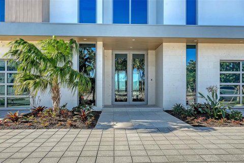 House in Longboat Key, Florida 4 bedrooms, 614.64 sq.m. № 2096218 - photo 2